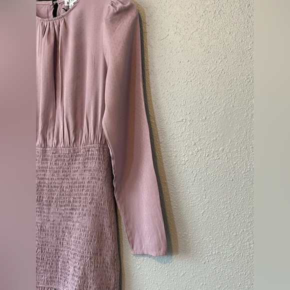 LE LIS Collection Women’s Smocked Mini Dress Long Sleeve Size M NWT Cocktail - Picture 8 of 16